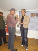 Ruth Swoboda vom Naturschutzrat als Auftraggeber der Auwaldstudie im Gespräch (Foto: Montafoner Museen).